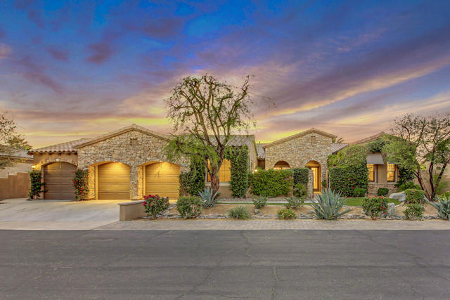 48611 Sojourn Street, Indio CA: https://media.crmls.org/mediaz/47164c70-a568-4d5f-8f7d-8536660ae9c0.jpg