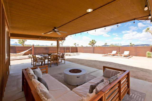 3663 Olympic Road, Joshua Tree CA: https://media.crmls.org/mediaz/47166ec3-7e07-492d-9dba-46dd277aba2a.jpg