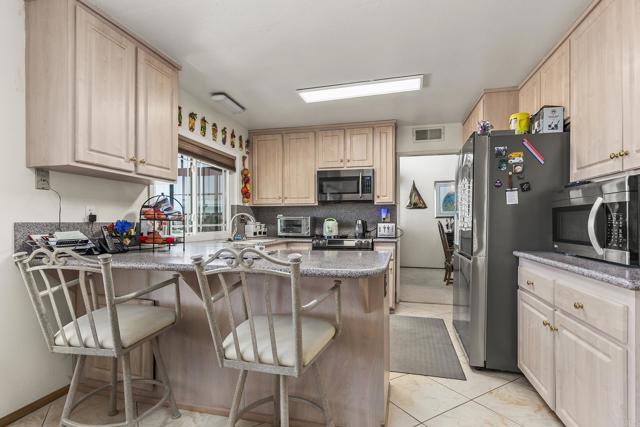 10323 Pine Grove Street, Spring Valley CA: https://media.crmls.org/mediaz/47172cf8-a765-477c-90d6-c46dab10ecd2.jpg