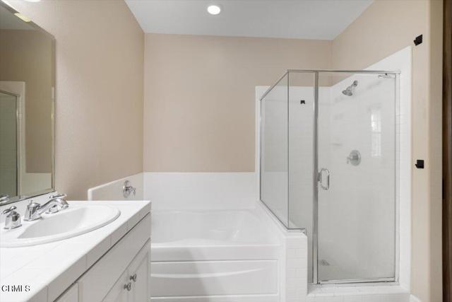 5611 Dorsey Street, Ventura CA: https://media.crmls.org/mediaz/471740e7-541b-4baf-a497-940b8ec72391.jpg
