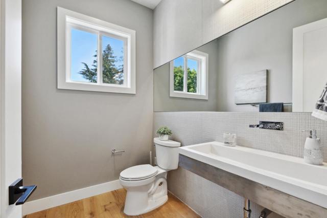 Image 19 of 46 For 15330 Chelsea Drive