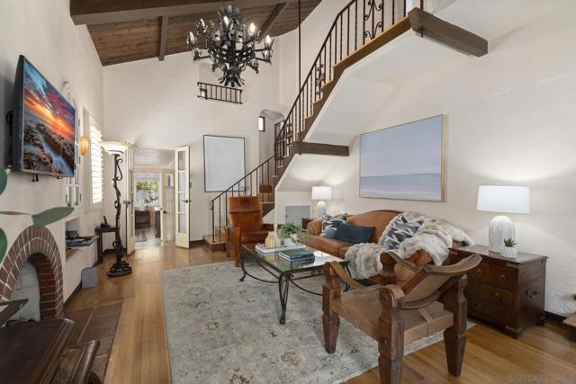 1434 5th Street, Coronado CA: https://media.crmls.org/mediaz/471984f4-0ef4-43f0-bc95-9638dcfd8416.jpg