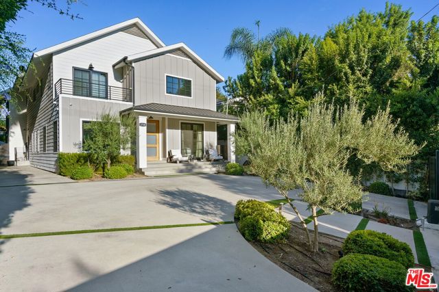 1738 Nichols Canyon Road, Los Angeles, California 90046, 5 Bedrooms Bedrooms, ,4 BathroomsBathrooms,Single Family Residence,For Sale,Nichols Canyon,24413260
