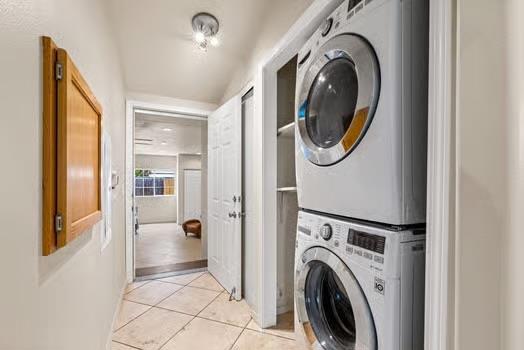 425 Alcalde Avenue, Monterey CA: https://media.crmls.org/mediaz/471a2ba5-8dd5-4e81-900a-fae9e511c7d9.jpg