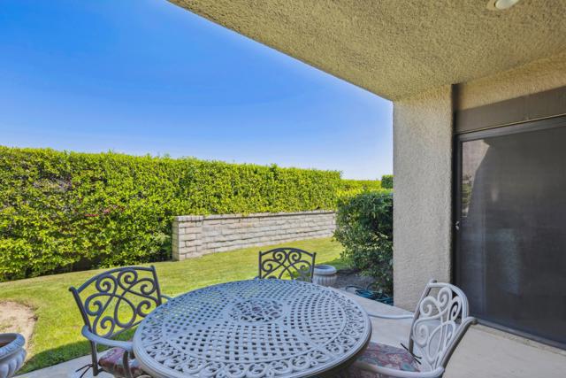 1254 Tiffany Circle N Circle, Palm Springs CA: https://media.crmls.org/mediaz/471a4b56-238e-47f4-8f90-b59f622bc3e9.jpg