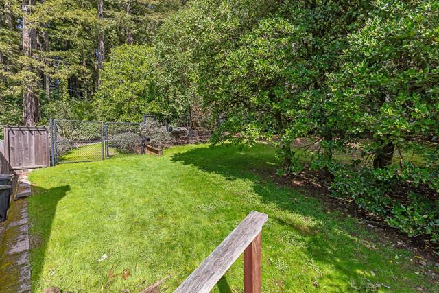 13250 Skyline Boulevard, Woodside CA: https://media.crmls.org/mediaz/471ae000-6b1f-40cf-a887-7f9a8080e8f2.jpg