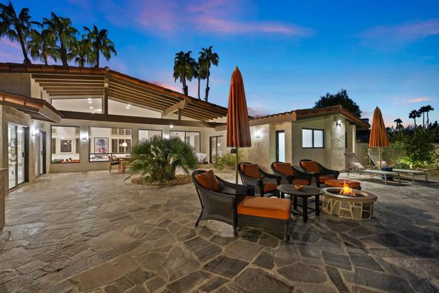 73717 Agave Lane, Palm Desert CA: https://media.crmls.org/mediaz/471b52ac-df87-4f5e-90f2-8265cbae16c1.jpg