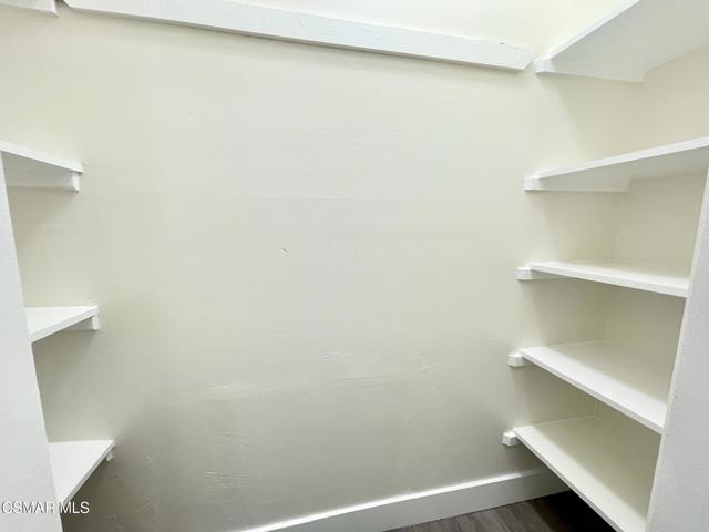 2057 Magnolia Street, Simi Valley CA: https://media.crmls.org/mediaz/471b9ae9-3506-43ec-b146-b802cf6dd82d.jpg