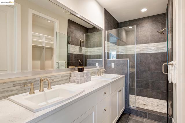 63 Tomcat Way, Orinda CA: https://media.crmls.org/mediaz/471c15a8-c7e8-48f6-8e50-68af1664f5e8.jpg