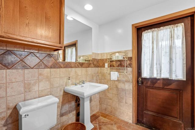 Detail Gallery Image 31 of 61 For 9110 Brier Rd, La Mesa,  CA 91942 - 4 Beds | 4 Baths