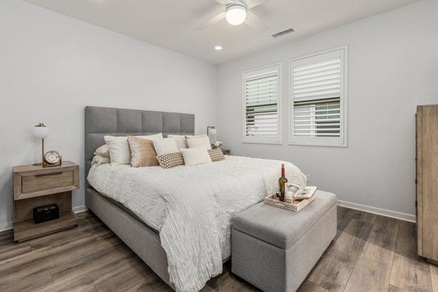 1003 Overton Court, Tustin CA: https://media.crmls.org/mediaz/471c2686-cd71-49fd-ac9c-98244061f983.jpg