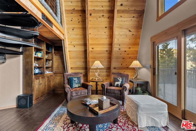 2222 Gimmewald Place, Pine Mountain Club CA: https://media.crmls.org/mediaz/471c6b86-8a71-429d-b2bd-e57dc0dfe306.jpg