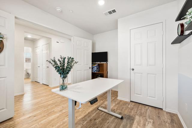 Image 17 of 38 For 67937 Rio Pecos Drive