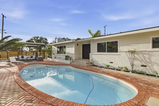 Detail Gallery Image 28 of 43 For 1019 Torole Cir, Vista,  CA 92084 - 3 Beds | 2 Baths