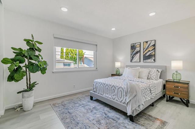 Image 17 of 25 For 1332 Cabrillo Avenue