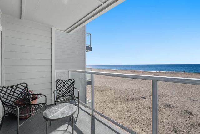 22130 E Cliff Drive, Santa Cruz CA: https://media.crmls.org/mediaz/471d4382-db23-4b60-b28c-3d989bdf2c5a.jpg