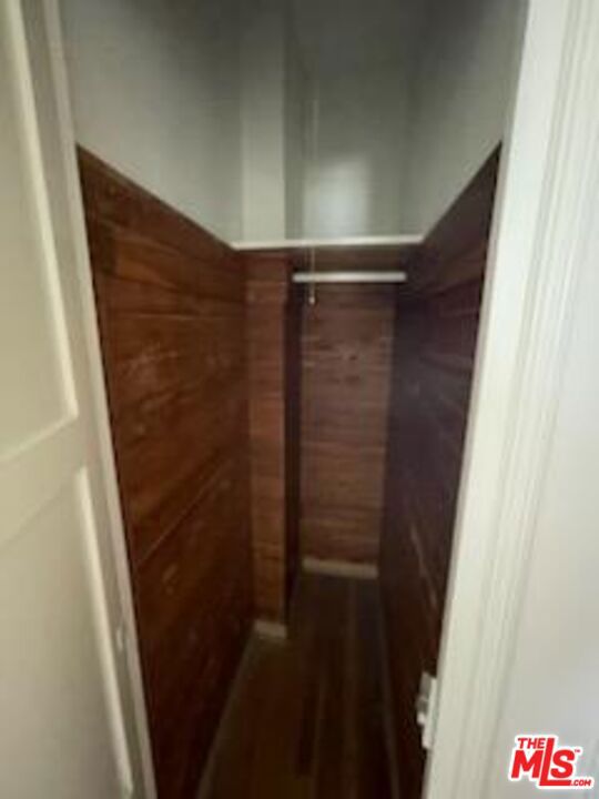 3757 Los Feliz Boulevard, Los Angeles CA: https://media.crmls.org/mediaz/471d647e-2c8e-4b92-8a1b-ecc376be6023.jpg