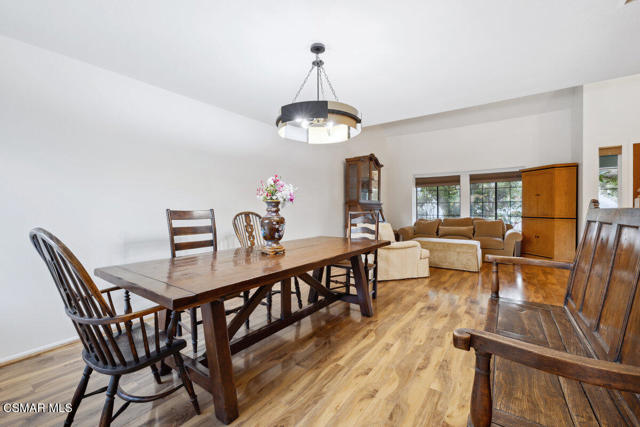 6690 Oak Springs Drive, Oak Park CA: https://media.crmls.org/mediaz/471da10f-ca87-4e48-bff5-1431b3cca9f2.jpg