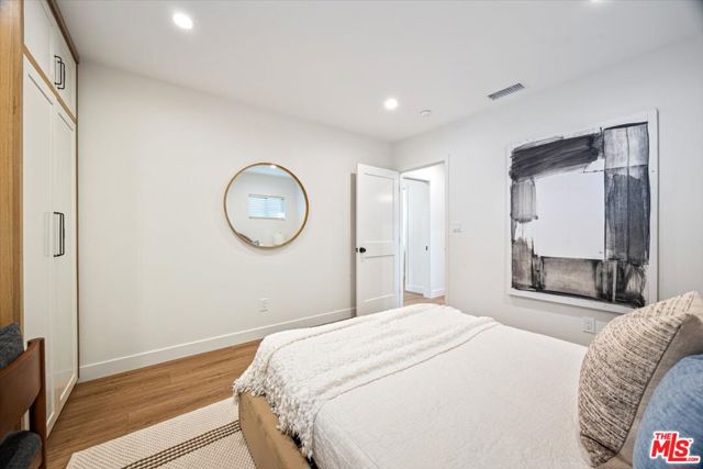 4342 Bellaire Avenue photo 27