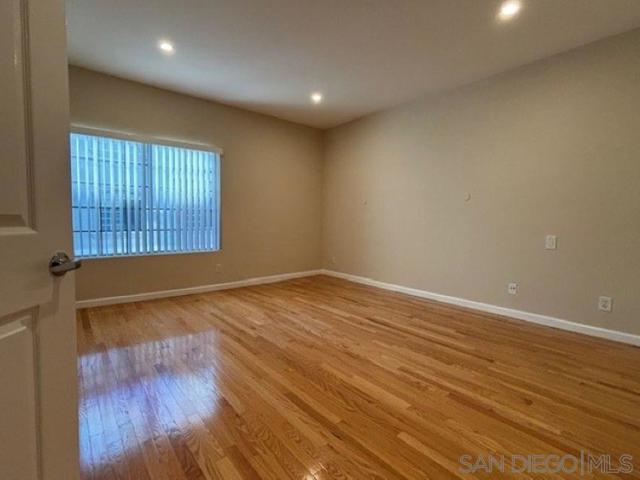 8641 Via Mallorca, La Jolla CA: https://media.crmls.org/mediaz/471ebabe-8d57-4a2c-be47-be9568c5eed1.jpg