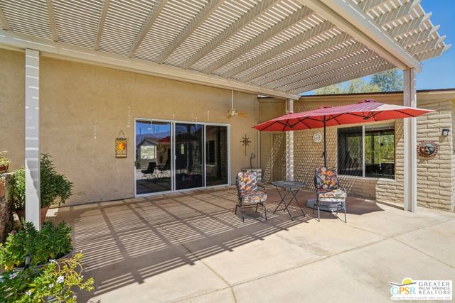 22950 Henry Road, Desert Hot Springs CA: https://media.crmls.org/mediaz/471f732c-4594-4f9f-8292-4d8a1c63152e.jpg