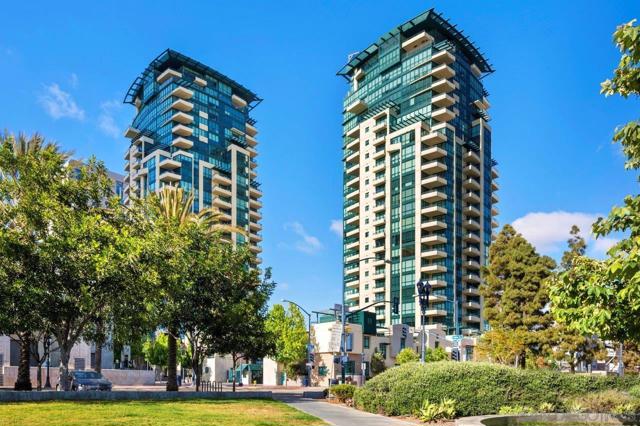 555 Front Street, San Diego CA: https://media.crmls.org/mediaz/471f98bc-abd9-4df5-82ad-bf9981e83d87.jpg
