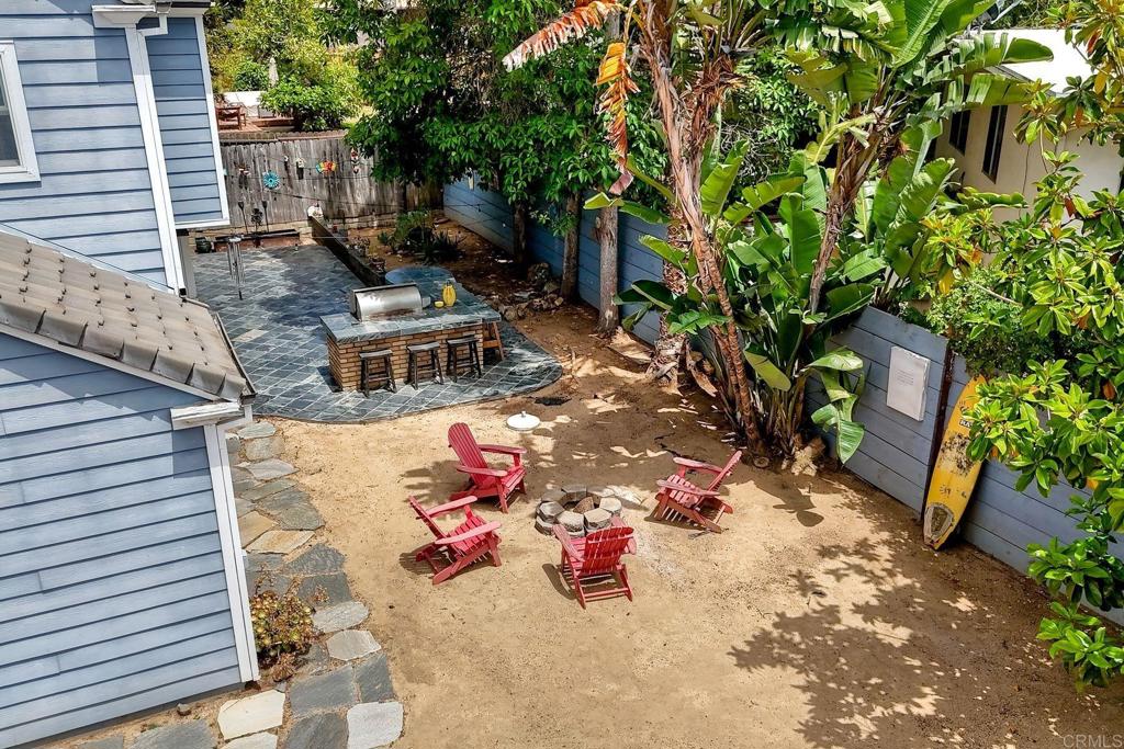 https://media.crmls.org/mediaz/471faa89-ba2e-4629-9dc3-53b394361431.jpg?preset=X-Large