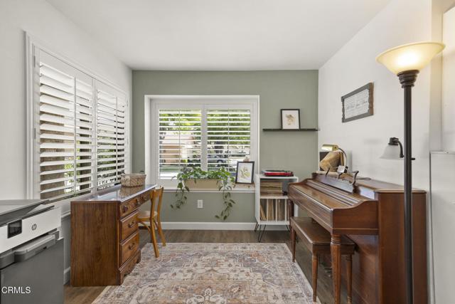Image 8 of 42 For 44117 Village  44
