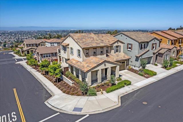 30111 Mountain View Drive, Hayward CA: https://media.crmls.org/mediaz/47203cb7-6480-4153-bb57-4b4111c21b1d.jpg