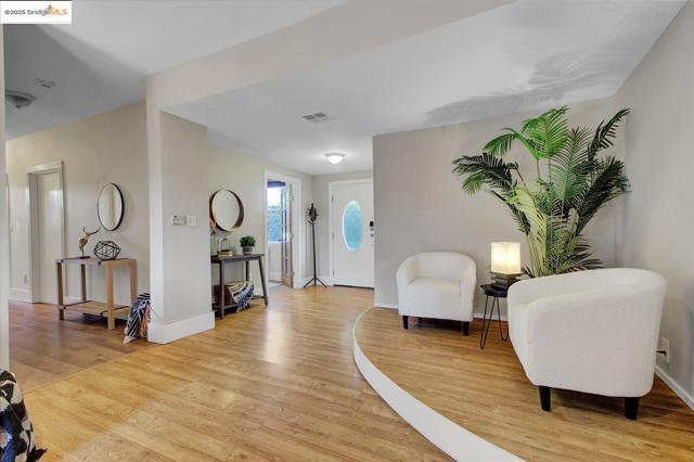 Image 6 of 39 For 1095 67th St
