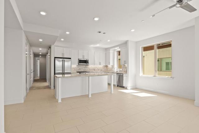 718 Eppleton Lane, Foster City CA: https://media.crmls.org/mediaz/472071c8-facb-493c-bac1-e74d3ca1adb2.jpg