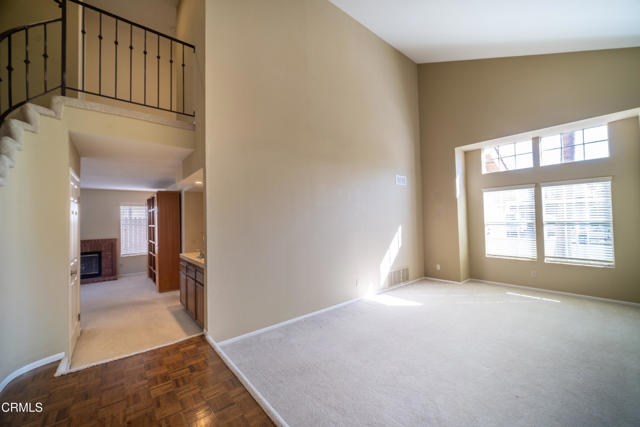Detail Gallery Image 6 of 33 For 5379 Butterfield St, Camarillo,  CA 93012 - 4 Beds | 3 Baths
