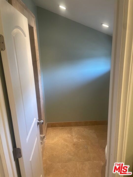 2660 Calle Abedul, Thousand Oaks CA: https://media.crmls.org/mediaz/4720fa51-e16e-4962-9b57-e3db3604ece8.jpg