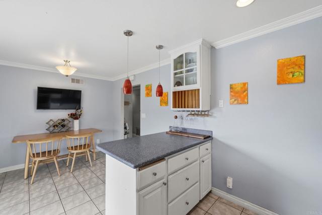 Detail Gallery Image 7 of 43 For 11397 Polaris Dr, San Diego,  CA 92126 - 2 Beds | 2 Baths