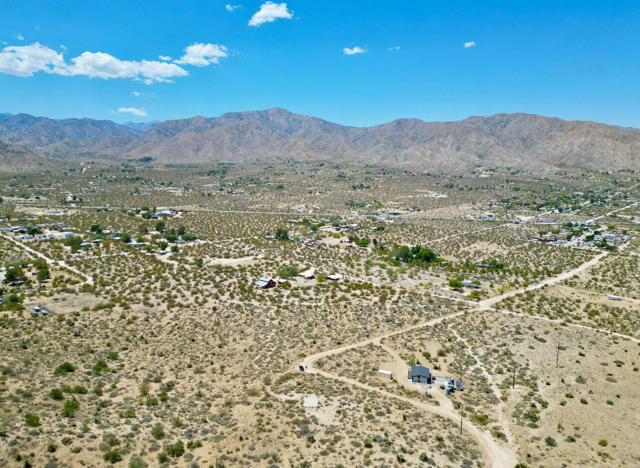 0 Elm Street, Morongo Valley CA: https://media.crmls.org/mediaz/472197f8-ddd6-4a1a-b387-e3e72b4d35f4.jpg