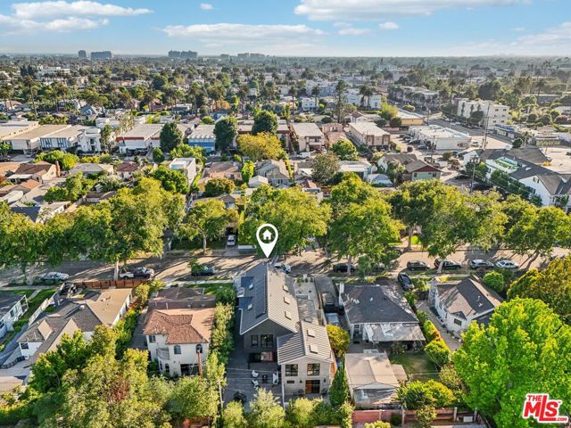 4034 Coolidge Avenue, Culver City CA: https://media.crmls.org/mediaz/4722e127-a029-4203-8d36-eceef0768a7f.jpg