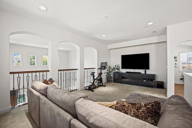 7632 Braid Court, Gilroy CA: https://media.crmls.org/mediaz/4722e83c-f27c-4976-bd9b-fec42c857dbc.jpg