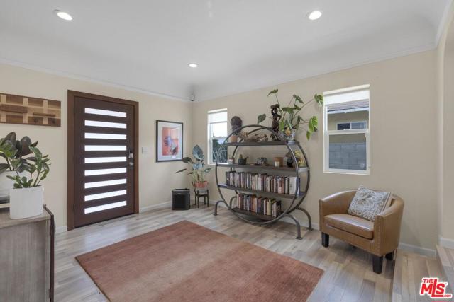 Image 3 for 6323 S Harcourt Ave, Los Angeles, CA 90043