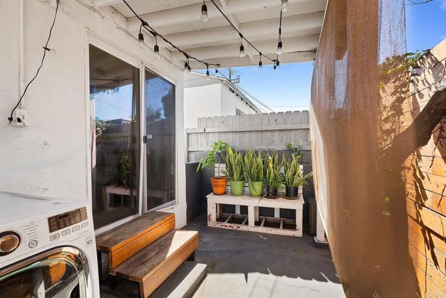 Detail Gallery Image 22 of 34 For 10517 S Normandie Ave., Los Angeles,  CA 90044 - 3 Beds | 1/1 Baths