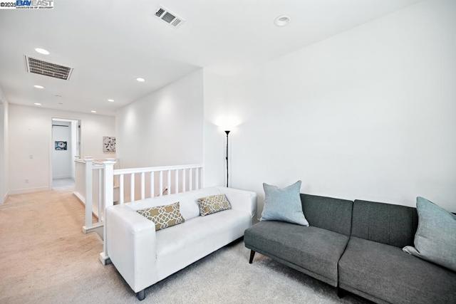 2100 Carbondale, Dublin CA: https://media.crmls.org/mediaz/4725a94e-1dc8-479c-9a7e-a2c525503875.jpg