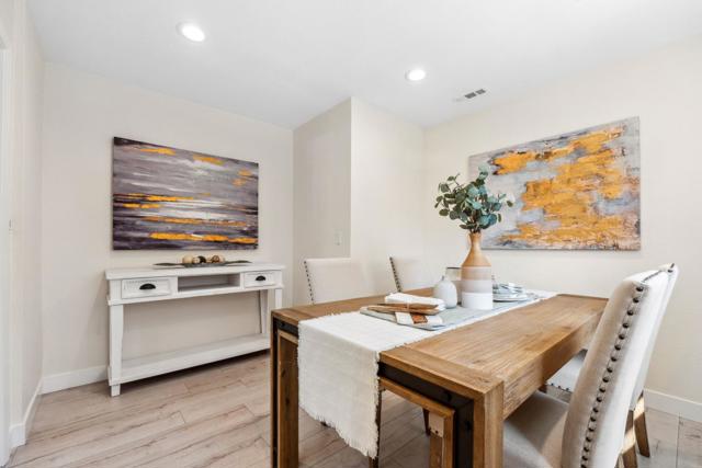 1776 Via Flores, San Jose CA: https://media.crmls.org/mediaz/472673a3-dbb4-495a-9138-91b61a3695cb.jpg