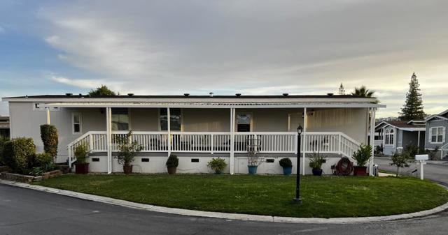 177 Chateau La Salle Drive, San Jose CA: https://media.crmls.org/mediaz/4728fc02-a5a6-48e2-b799-59f17656a243.jpg