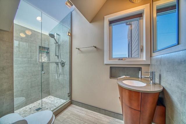 2601 E Cliff, Santa Cruz CA: https://media.crmls.org/mediaz/472974ce-5179-4e5f-8dd4-98da3398ad55.jpg