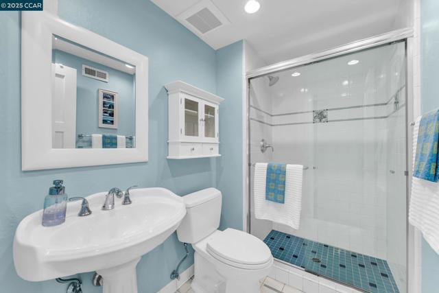 102 Monasterio Ct, San Ramon CA: https://media.crmls.org/mediaz/47298a1d-e615-417b-aec5-d966775d7290.jpg