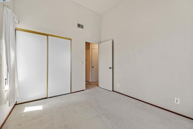 3754 N Stoneglen, Richmond CA: https://media.crmls.org/mediaz/472a554d-f1b2-4143-9f4d-99b7cbb8b207.jpg