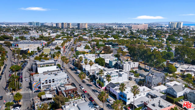 1430 Abbot Kinney Boulevard, Venice CA: https://media.crmls.org/mediaz/472ba2fe-d6bd-43f7-8d92-f4da47dcadfa.jpg
