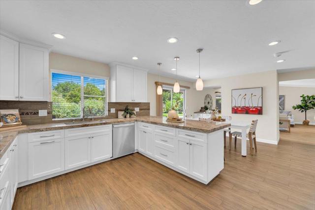 14139 Taos Drive, Saratoga CA: https://media.crmls.org/mediaz/472ce1d7-3586-47ba-83b4-29ef7f8c431b.jpg