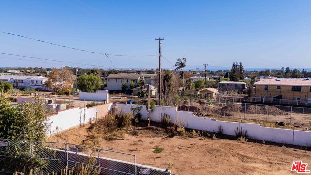 1048 Kagawa Street photo 8