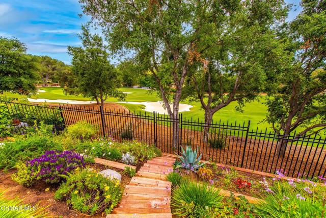 4646 Pine Valley Place, Westlake Village CA: https://media.crmls.org/mediaz/472d1a38-4c15-47a9-8442-f131edcb3694.jpg