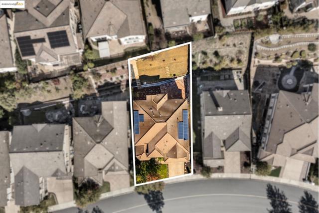 30 Arundel Dr, Hayward CA: https://media.crmls.org/mediaz/472e4a70-ca2a-4f14-8a0c-fe4faf746f12.jpg